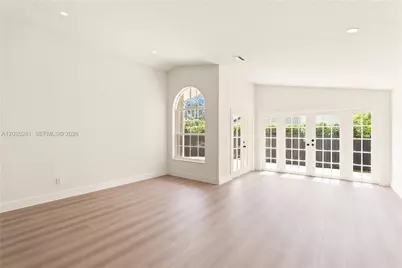 15153 NW 89th Pl, Miami Lakes, FL 33018 - Photo 33