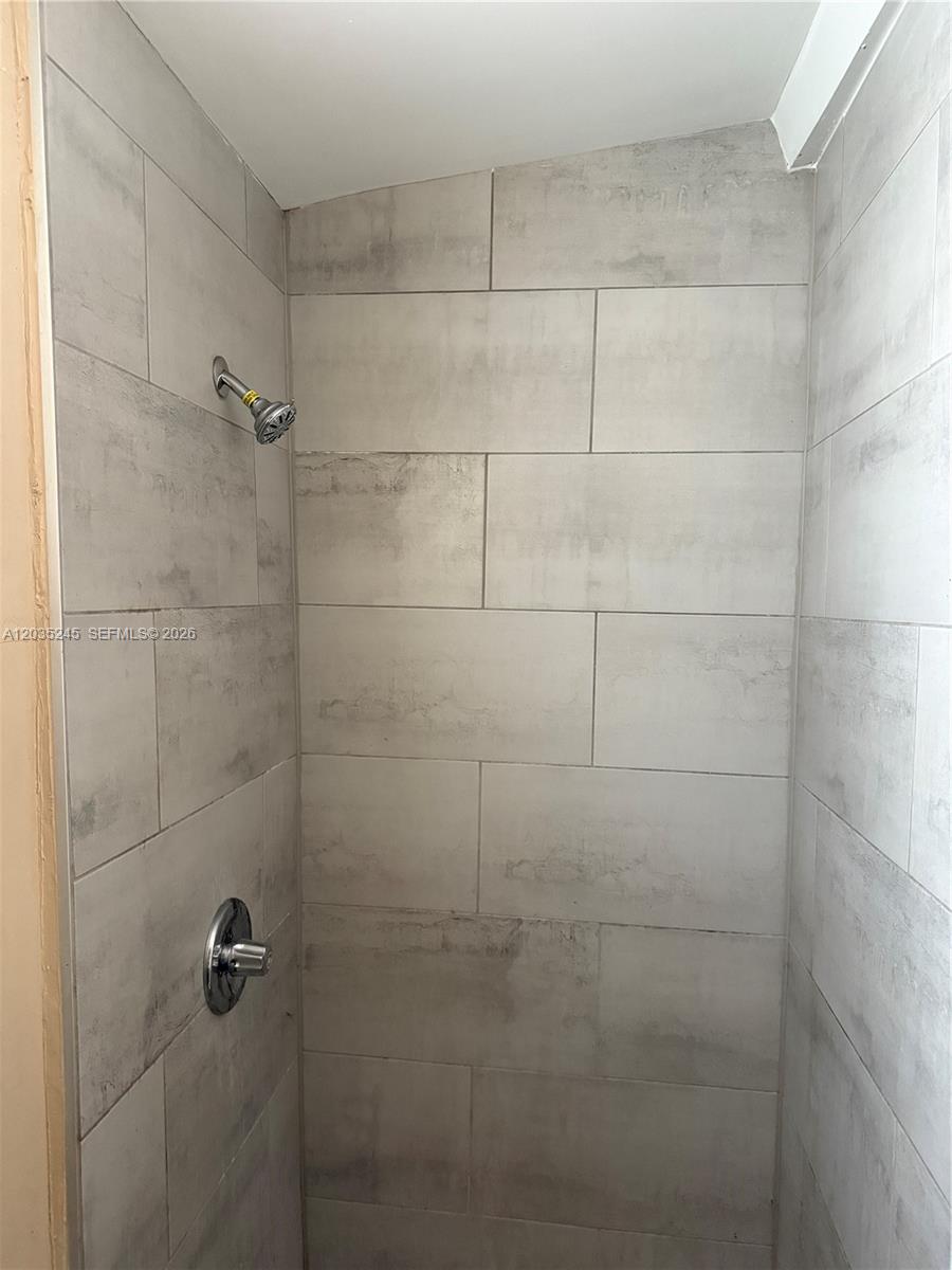 41 SW 7th Ave #1 - 41 SW 7th Ave #1, Dania Beach, FL 33004 Luxury Property | Jose Angel Pina