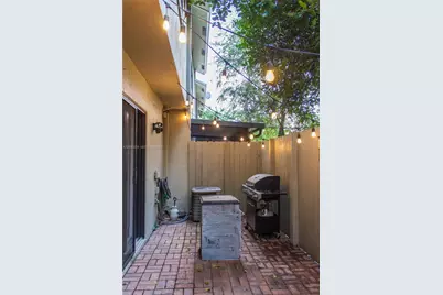 7645 NW 38th Ct, Sunrise, FL 33351 - Photo 27