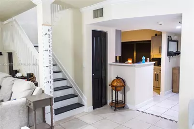 7645 NW 38th Ct, Sunrise, FL 33351 - Photo 3
