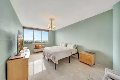 5005 Collins Ave #PH02, Miami Beach, FL 33140 - Photo 11