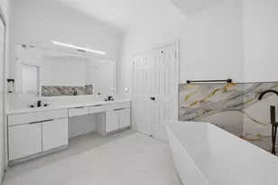 3500 Mystic Pointe Dr, Aventura, FL 33180 - Photo 13