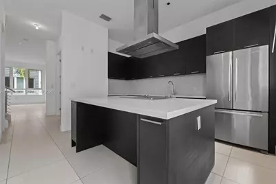 9161 NW 33rd St, Doral, FL 33172 - Photo 7