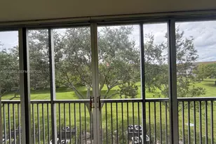 13355 SW 9th Ct, Pembroke Pines, FL 33027 - Photo 9