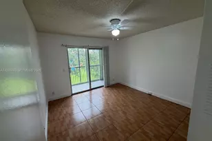13355 SW 9th Ct, Pembroke Pines, FL 33027 - Photo 5