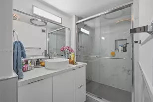 1301 NE Miami Gardens Dr, Miami, FL 33179 - Photo 15