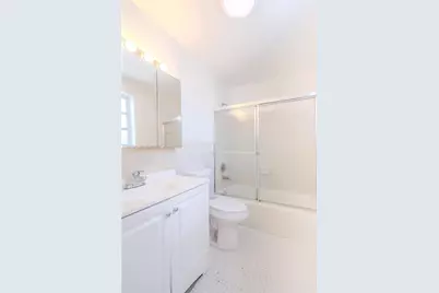 421 NE 1st St #101, Hallandale Beach, FL 33009 - Photo 21