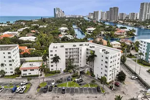 3181 S Ocean Dr, Hallandale Beach, FL 33009 - Photo 41