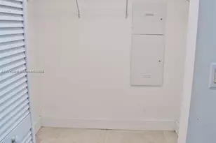 951 Brickell Ave, Miami, FL 33131 - Photo 9