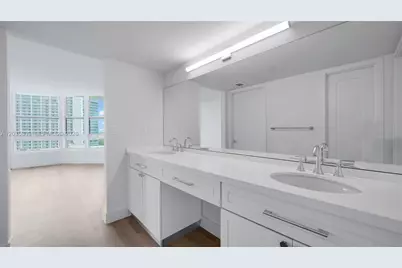 555 NE 34th St #2006, Miami, FL 33137 - Photo 23