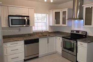 1435 NE 173rd St, North Miami Beach, FL 33162 - Photo 5