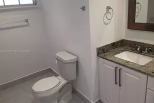 1435 NE 173rd St, North Miami Beach, FL 33162 - Photo 11