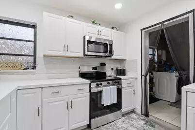 7551 Polk St, Hollywood, FL 33024 - Photo 5
