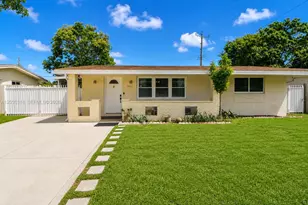 7611 NW 15th Ct, Pembroke Pines, FL 33024 - Photo 1