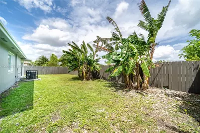 705 NW 13th Ter, Florida City, FL 33034 - Photo 17