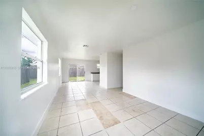 705 NW 13th Ter, Florida City, FL 33034 - Photo 3