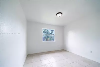705 NW 13th Ter, Florida City, FL 33034 - Photo 15