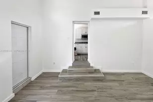 10780 NE 2nd Ct, Miami, FL 33161 - Photo 5