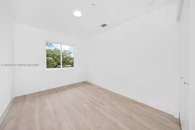32 NW 14th Ave #4, Miami, FL 33125 - Photo 17