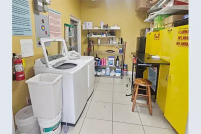 1455 NW 107, Doral, FL 33172 - Photo 11