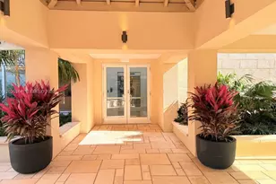 400 South Pointe Dr, Miami Beach, FL 33139 - Photo 29