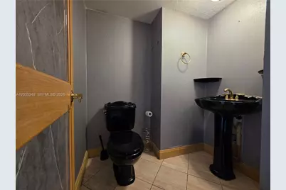 2780 NE 183rd St #1111, Aventura, FL 33160 - Photo 13