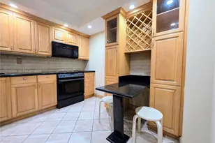 2780 NE 183rd St, Aventura, FL 33160 - Photo 9