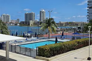 2780 NE 183rd St, Aventura, FL 33160 - Photo 23