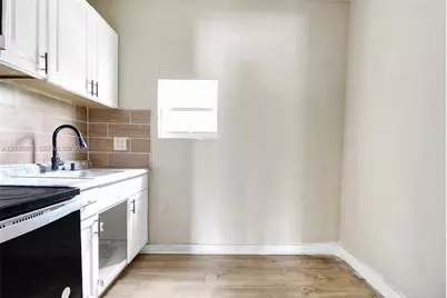 1260 SW 10th St, Miami, FL 33135 - Photo 21