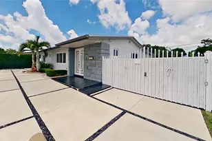 3030 SW 96th Ave, Miami, FL 33165 - Photo 3