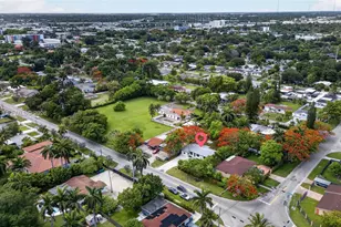 175 NE 159th St, Miami, FL 33162 - Photo 35