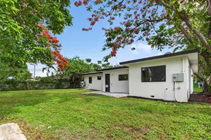 175 NE 159th St, Miami, FL 33162 - Photo 7