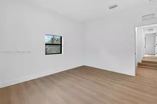 175 NE 159th St, Miami, FL 33162 - Photo 29