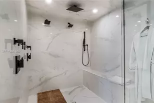 19955 NE 38th Ct, Aventura, FL 33180 - Photo 23