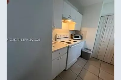 18021 SW 138th Pl, Miami, FL 33177 - Photo 5