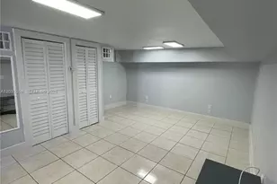 3333 W 4th Ave, Hialeah, FL 33012 - Photo 7