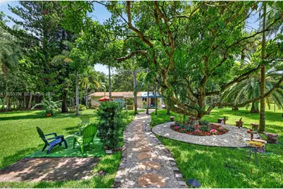 14551 SW 24th St, Davie, FL 33325 - Photo 7