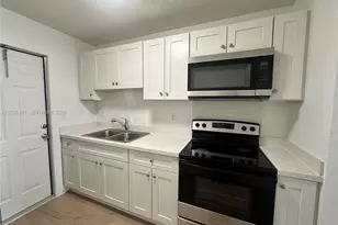 5911 NE 18th Ave, Fort Lauderdale, FL 33334 - Photo 7