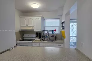 13101 Memorial Hwy 201 Hwy, North Miami, FL 33161 - Photo 35