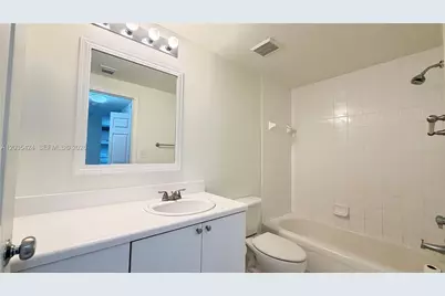 50 Menores Ave #807, Coral Gables, FL 33134 - Photo 7