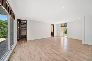 111 S Hibiscus Dr, Miami Beach, FL 33139 - Photo 15
