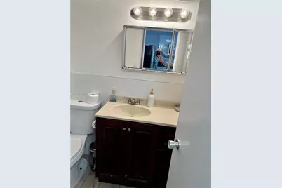 801 Brickell Bay Dr #1469, Miami, FL 33131 - Photo 11