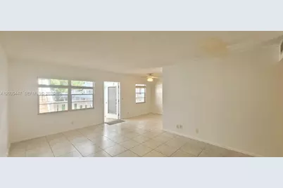 320 Fanshaw H #320, Boca Raton, FL 33434 - Photo 5