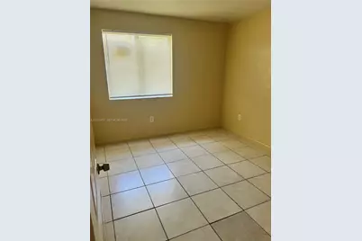 789 NW 55th Ter #B, Miami, FL 33127 - Photo 5