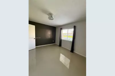 1271 SE 28th Ct #105, Homestead, FL 33035 - Photo 5