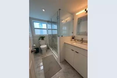 245 18th St #401, Miami Beach, FL 33139 - Photo 17