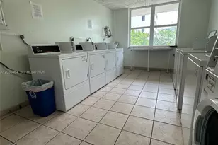 245 18th St, Miami Beach, FL 33139 - Photo 29