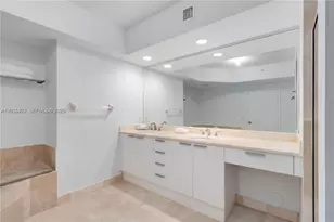 14951 Royal Oaks Ln, North Miami, FL 33181 - Photo 19
