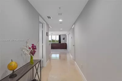 14951 Royal Oaks Ln #708, North Miami, FL 33181 - Photo 9