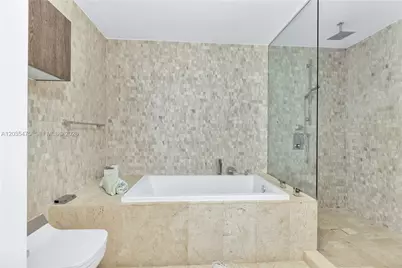 68 SE 6th St #1611, Miami, FL 33131 - Photo 19